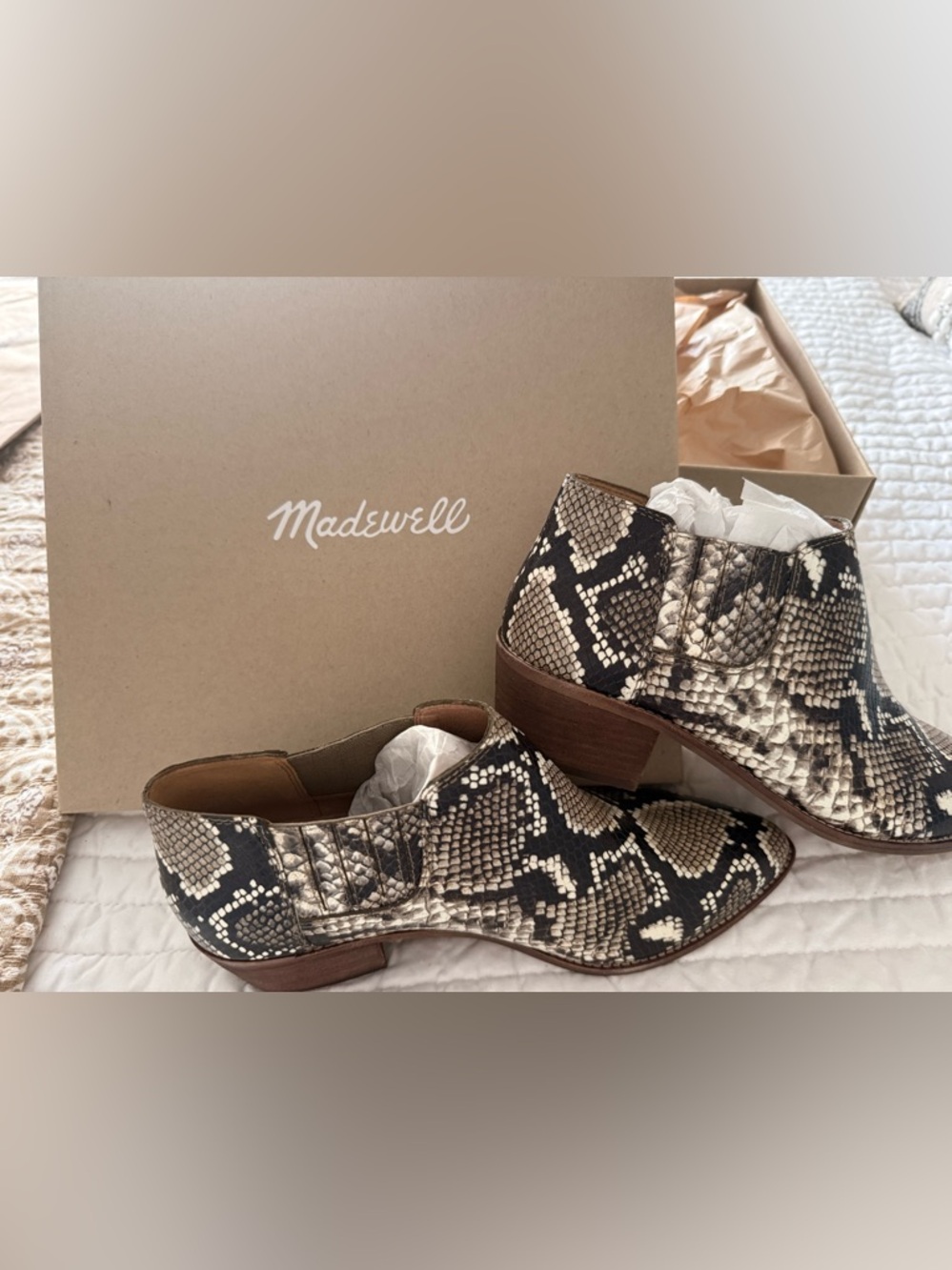 Madewell Low Chelsea Snakeskin embossed Leather Ankle Booties -Sz 10. NIB